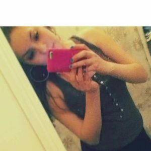 Meet your Posher, Yolanda